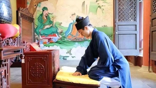 ：精通“胡媚术”九名男徒弟揭露其罪行爱游戏app安徽美女道士胡千慧被捕