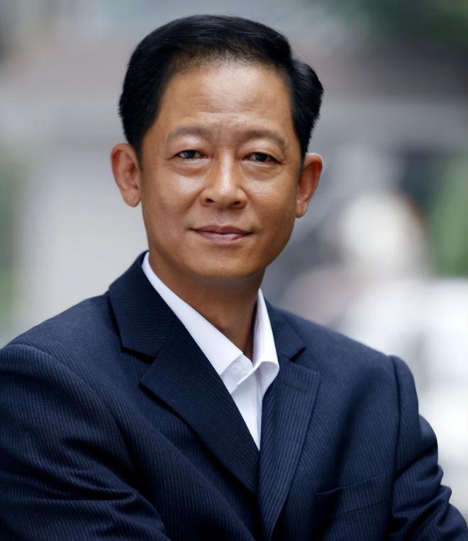 王志文一人单挑30多家媒体毫不畏惧！爱游戏app震惊娱乐圈的口香糖事件(图5)